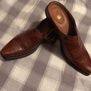 Ariat mules